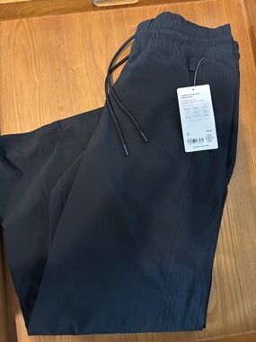 NWT Athleta women’s Black Drawstring Pants - Avenue wide leg crop pant